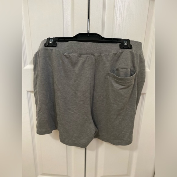 Banana Republic Lounge Set - Picture 6 of 6